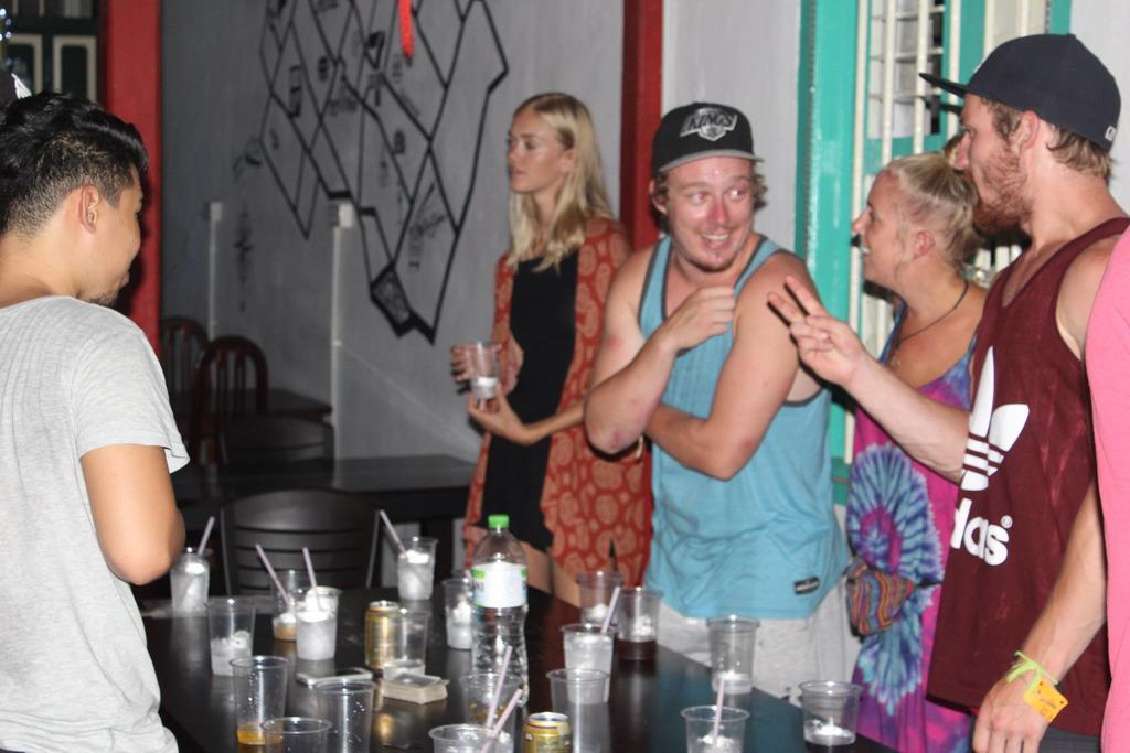 Tipsy Tiger Party Hostel Джорджтаун Екстер'єр фото